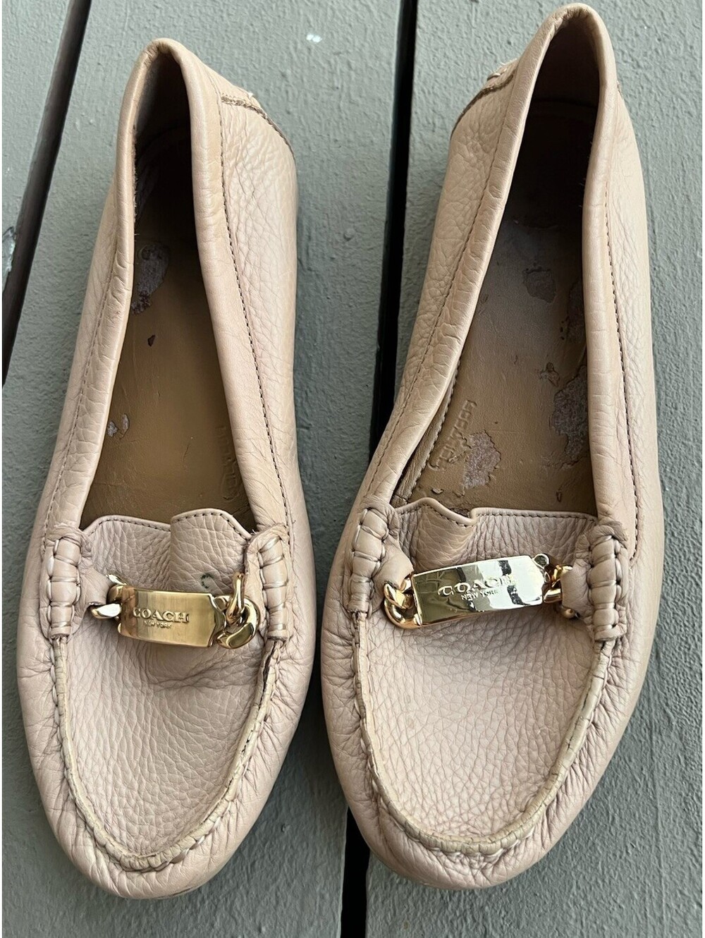 Coach Olive Leather Loafers Flats Taupe Nude Silver Horsebit Women’s Size 8B.
